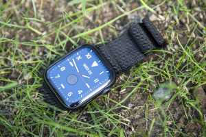 This refurb Apple Watch Series 5 with LTE is cheaper than an Apple Watch SE