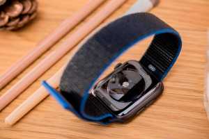 Robust, shock-resistant Apple Watch Sport in development