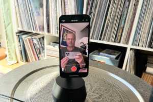 Belkin Auto Tracking Stand Pro with DockKit review