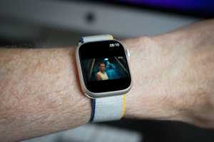 Watch YouTube videos on your Apple Watch